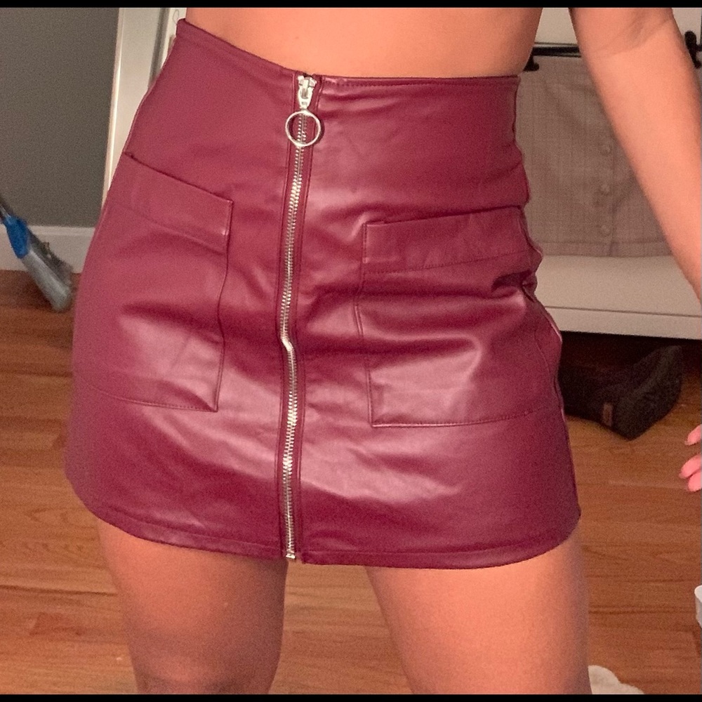 Burgundy leather skirt / skort